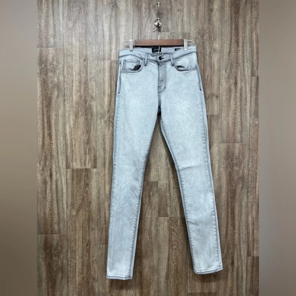 Joe’s Jeans The Legend Skinny Fit